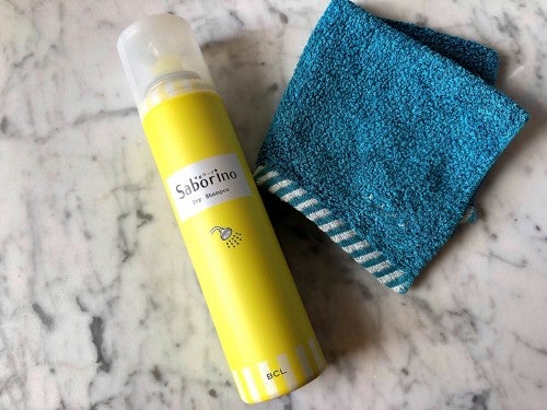 髪を洗いまスプレー