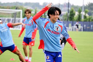 遠藤離脱の激震から一夜の森保J 予定より28分遅れで練習開始 迫る初戦に中村敬斗「精神的に難しい。でも、やるしかない」