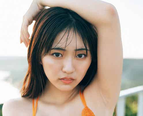 豊田ルナ、水着姿で美バスト輝く 1年ぶり「ヤンマガ」登場