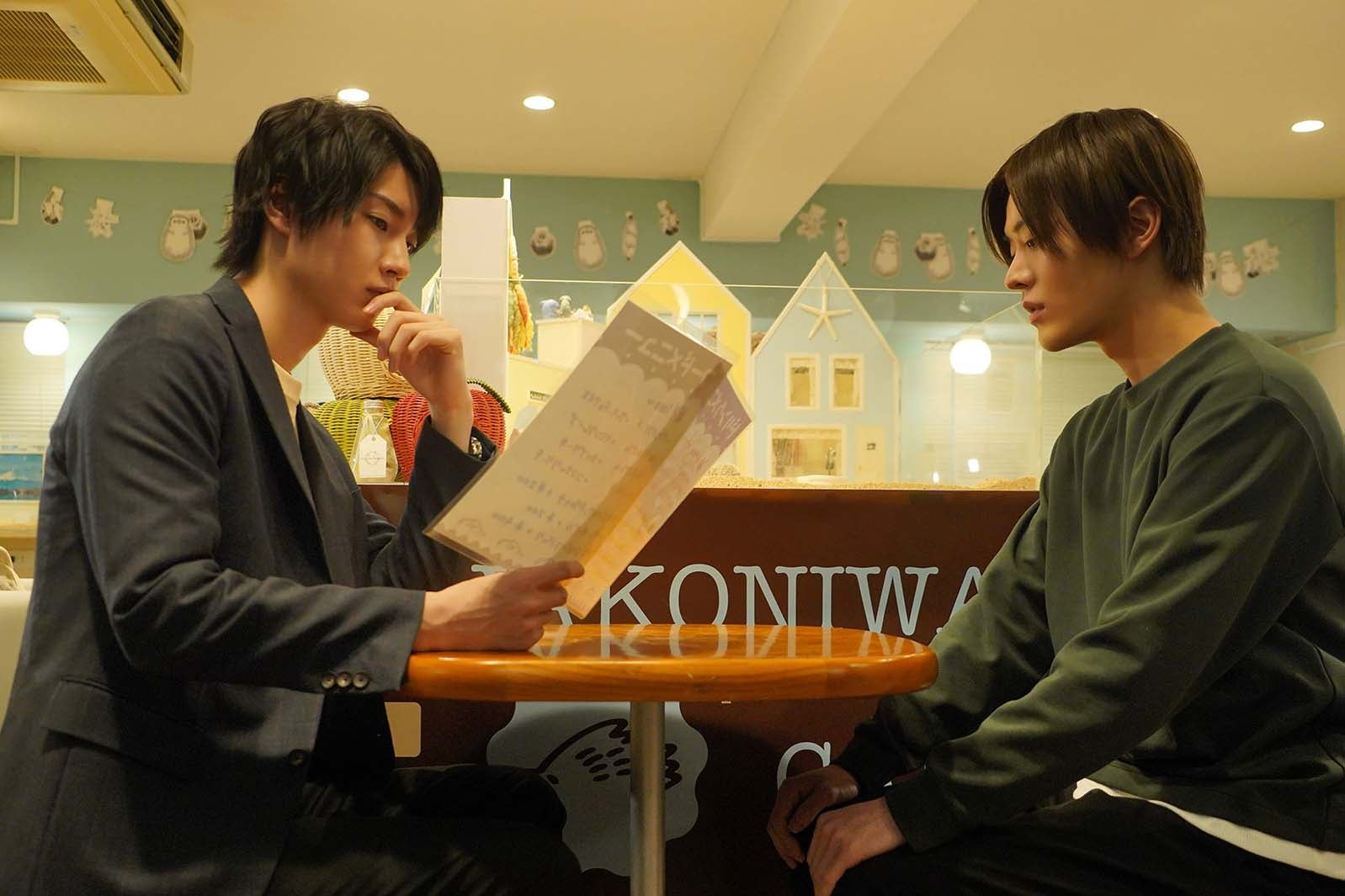 桜田通、中本悠太「クールドジ男子」第3話より（C）那多ここね／SQUARE ENIX・ドラマ「クールドジ男子」製作委員会