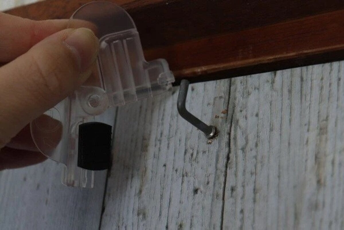 ダイソーのおれくぎカバーを使う