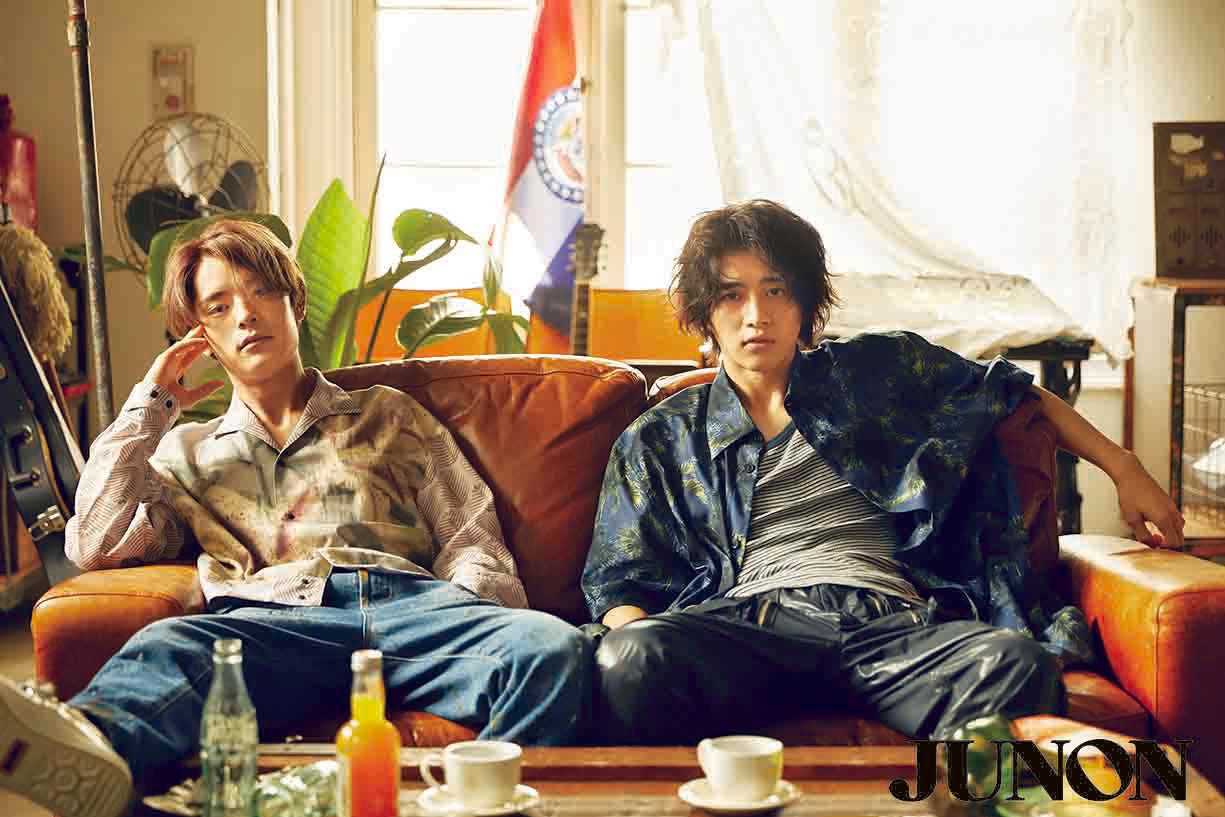 塩野瑛久、飯島寛騎（画像提供：主婦と生活社）