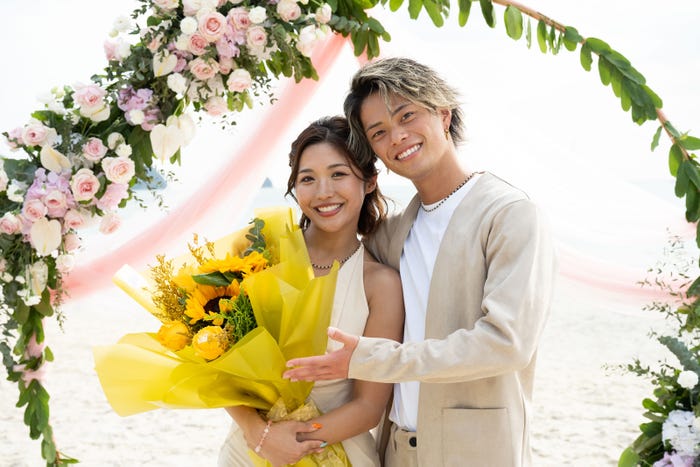 安藤京香、ひゅうが『シャッフルアイランド Season5』モデルプレス独占カット(C)AbemaTV, Inc