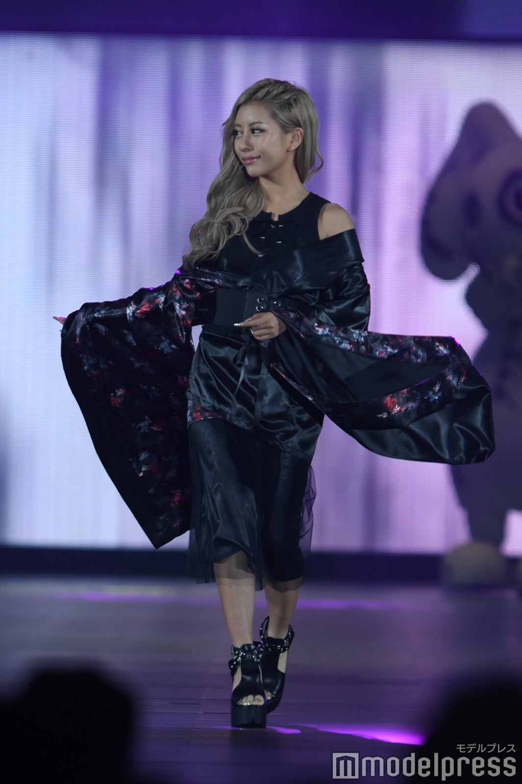 華（C）モデルプレス