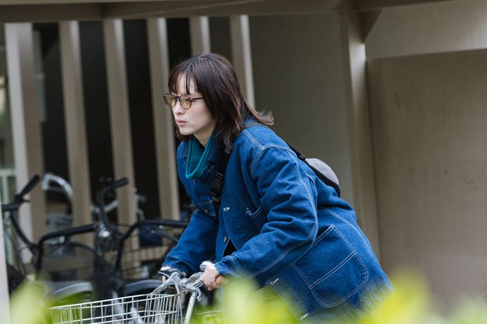 清野菜名「日曜の夜ぐらいは…」第3話より(C)ABCテレビ