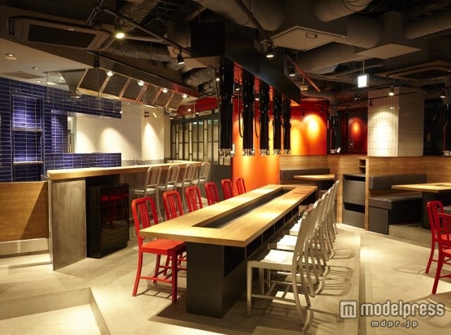 「炭火焼肉 なかはら」内観