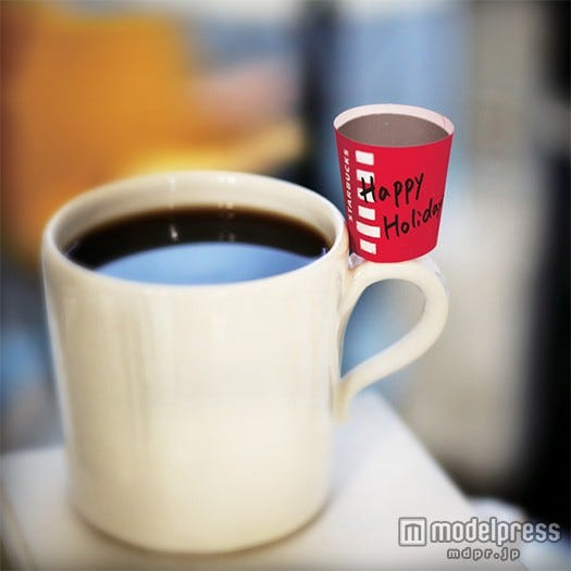 特製のミニレッドカップ型の付箋