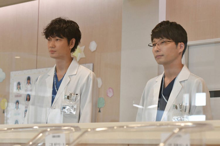 コウノドリ サクラ 綾野剛 四宮 星野源 らと対立 シビアな決断迫る 第2話あらすじ モデルプレス コウノドリ サクラ 綾野剛 四宮 星野源 らと対立 シビアな決断迫る 第2話あらすじ モデルプレス