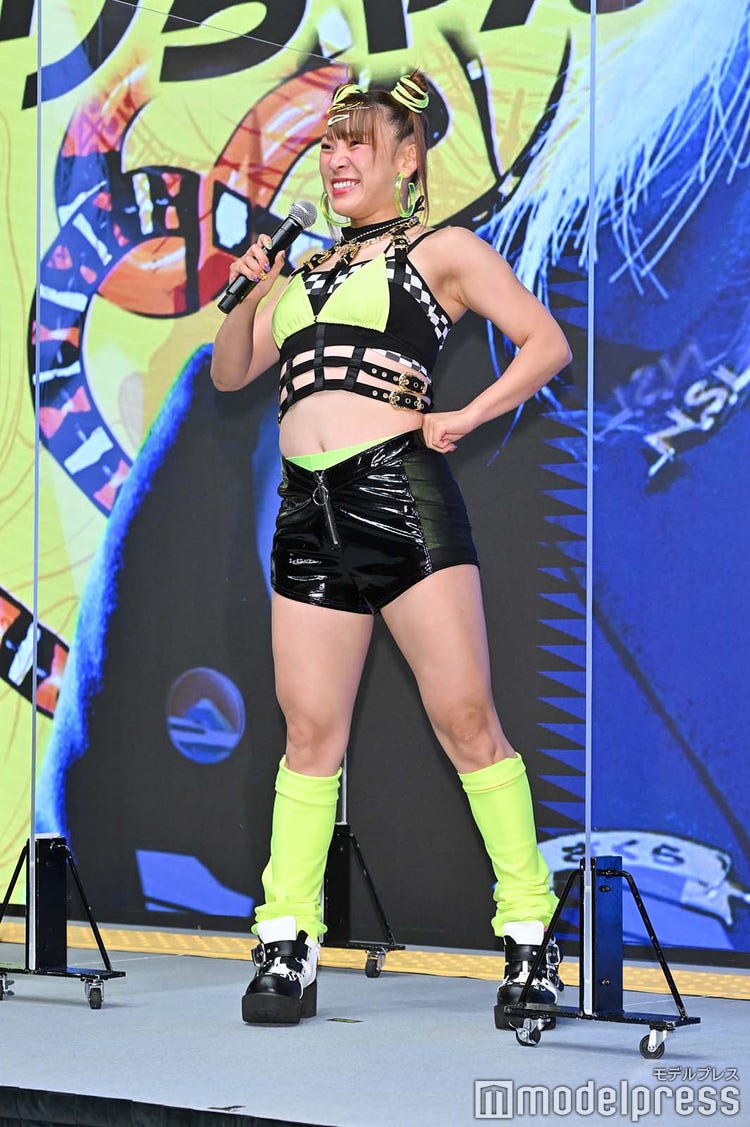 画像1/7) フワちゃん、“ジャスティン・ビーバーネイル”に日本公式アカウントが反応「本人に近づいた？」「ついに…」 - モデルプレス