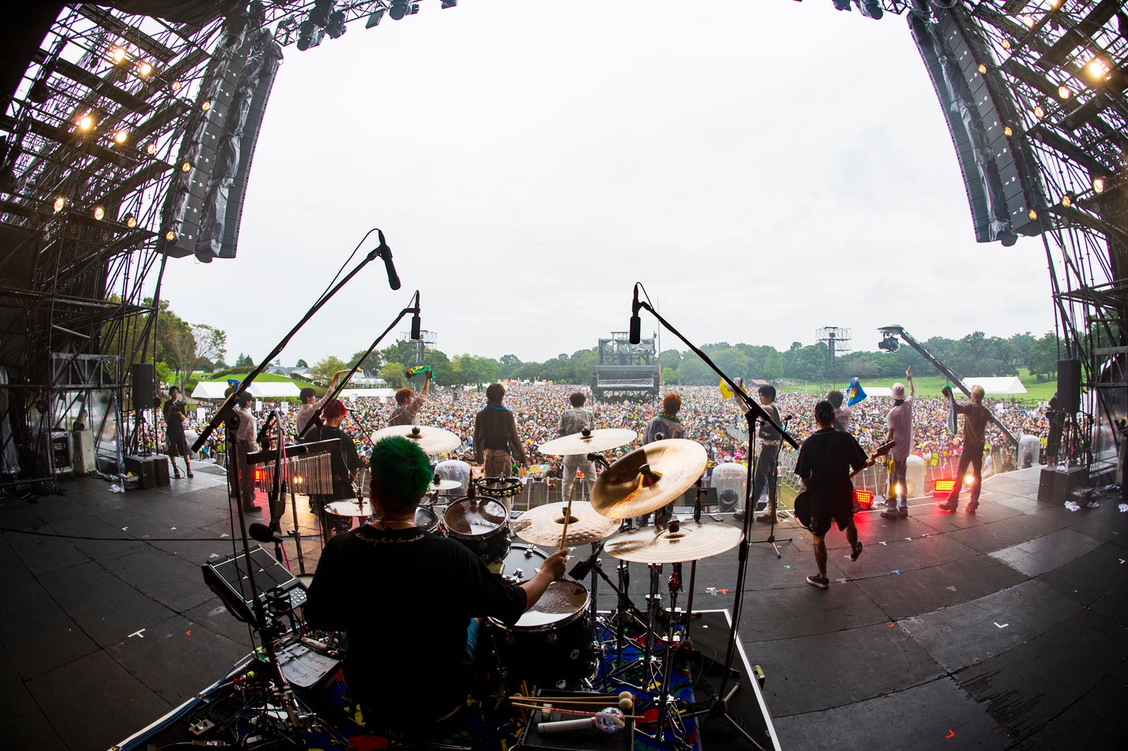 INI、WANIMA（C）Yukihide “JON...“Takimoto