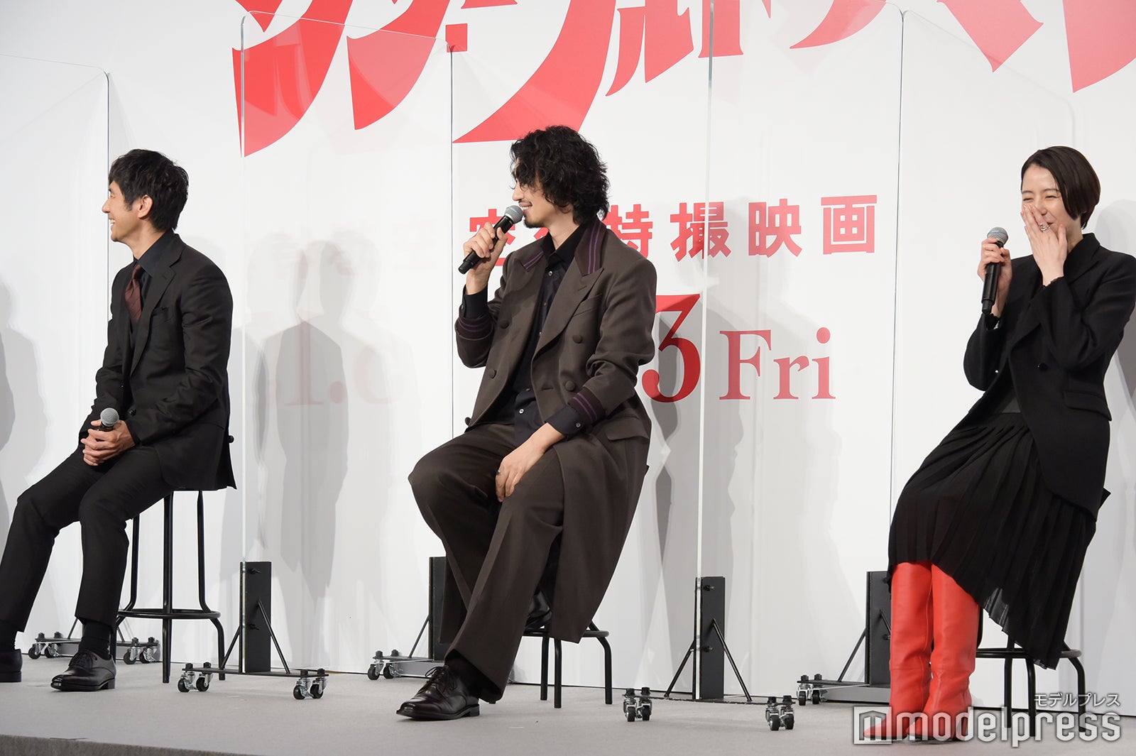 西島秀俊、斎藤工、長澤まさみ （C）モデルプレス