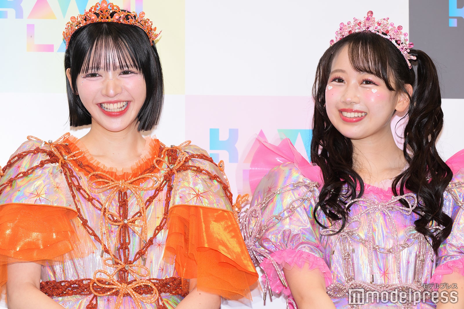 鎮西寿々歌、松本かれん（C）モデルプレス