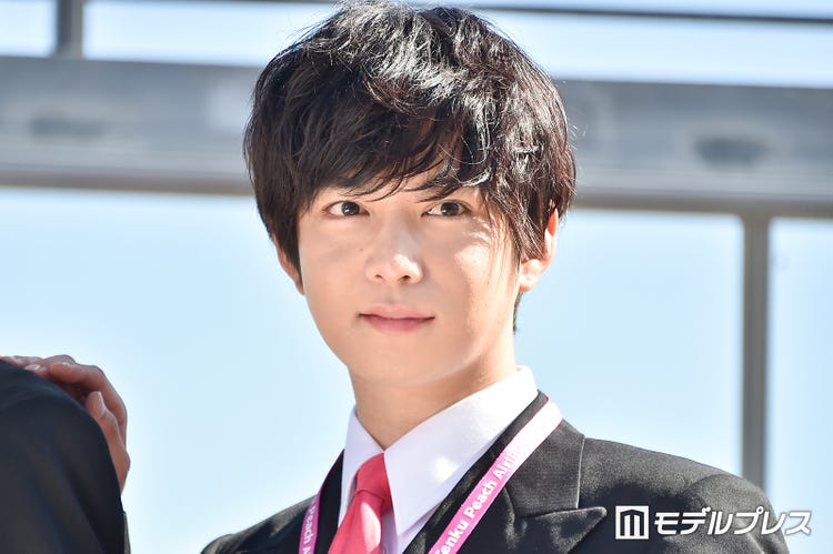 千葉雄大 こたつの中でちちくりあう 発言で会見がカオスに おっさんずラブ In The Sky モデルプレス 千葉雄大 こたつの中でちちくりあう 発言で会見がカオスに おっさんずラブ In The Sky モデルプレス