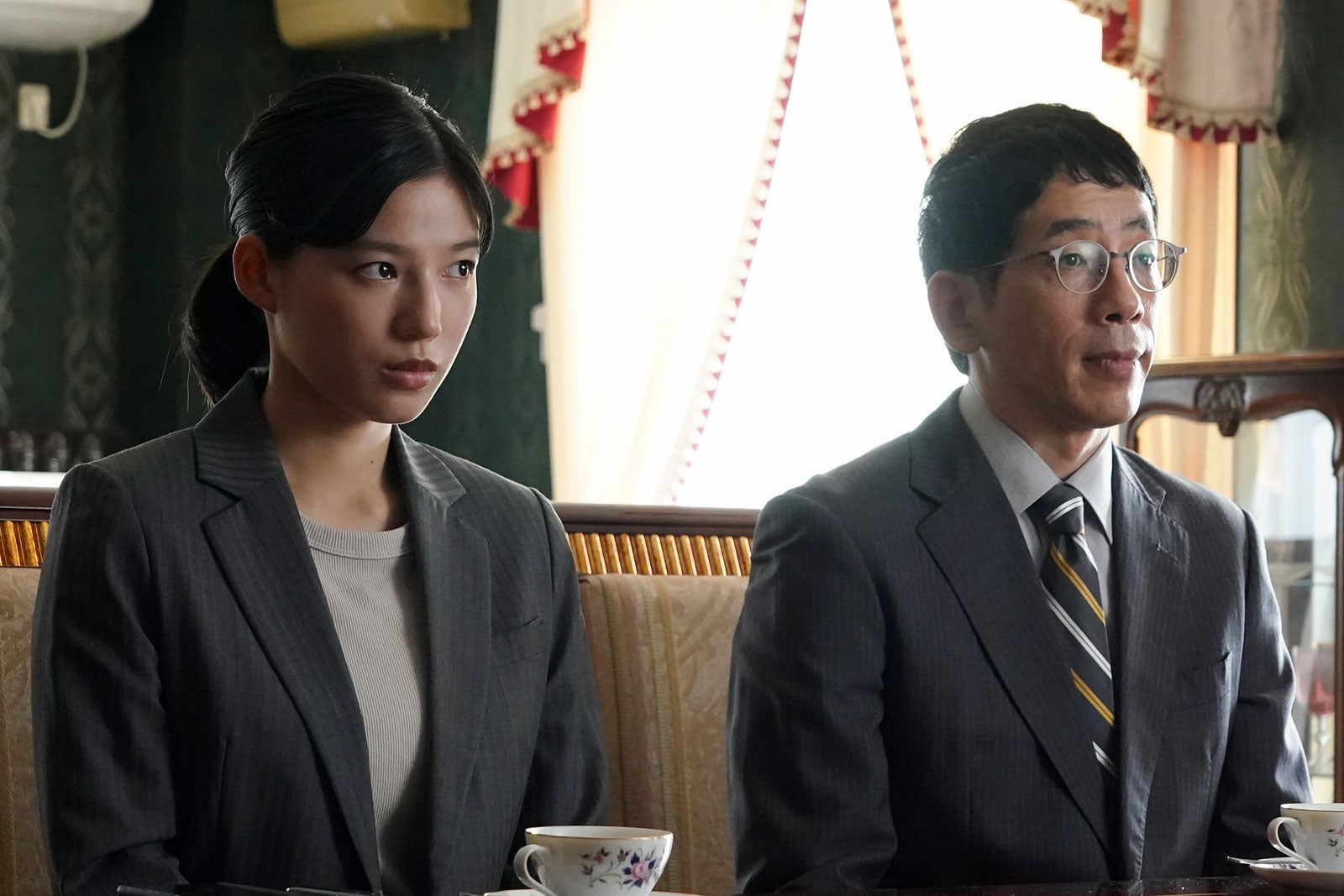 石井杏奈、野間口徹「彼女たちの犯罪」第3話より（C）読売テレビ