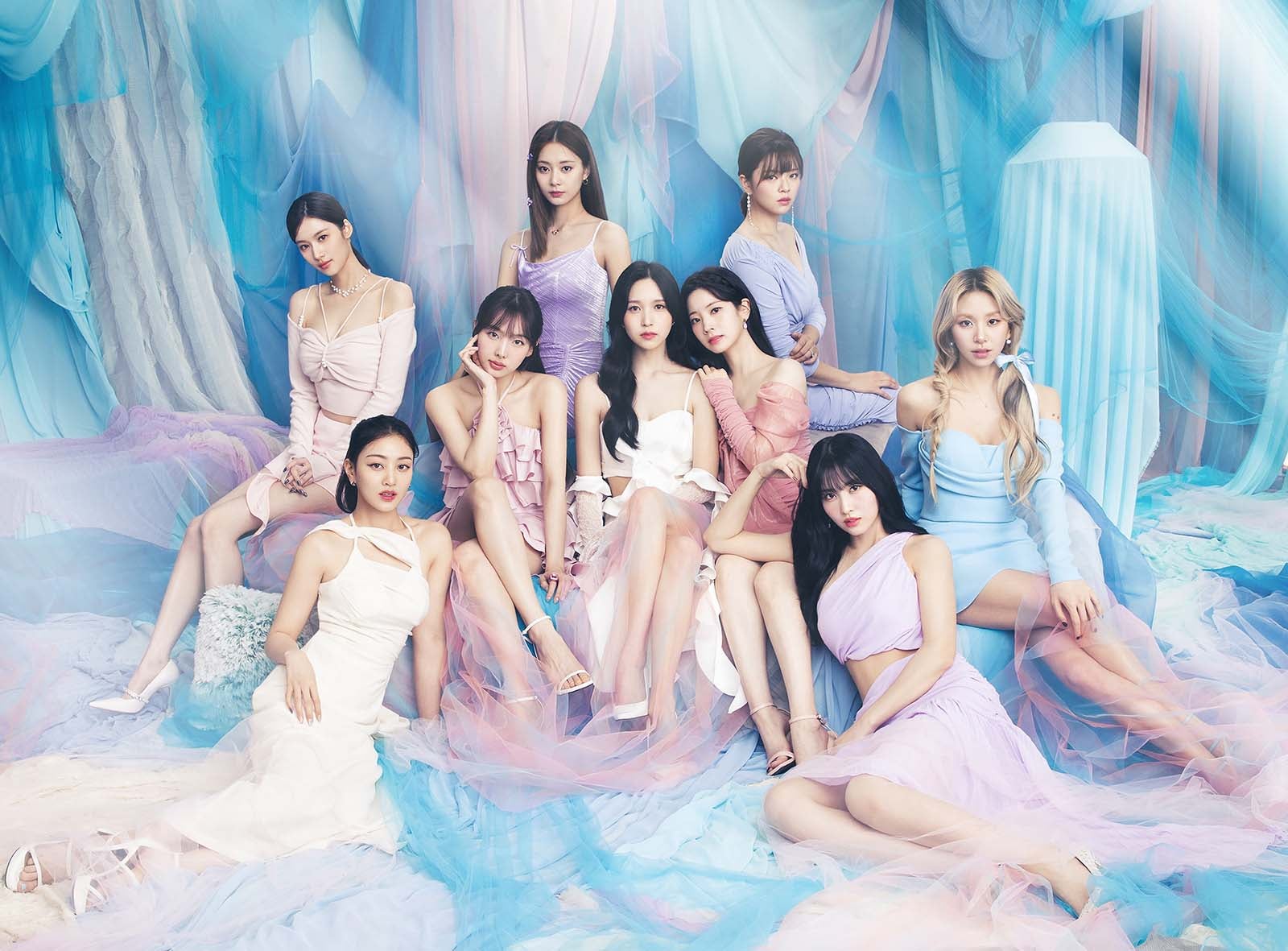 TWICE、日本10thシングル「Hare Hare」ジャケ写3種＆収録内容解禁 淡い