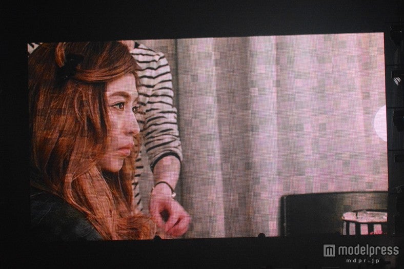 今井華／スペシャルムービー「ブラックドレス」より