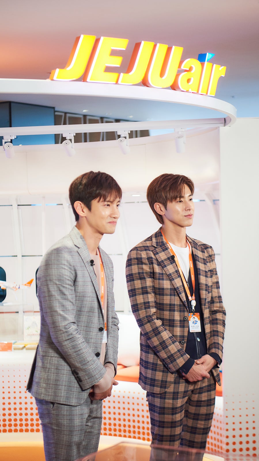 東方神起（左から）チャンミン、ユンホ（提供写真）