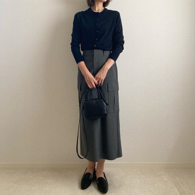 GU　カーゴナローロングスカートQ　カーディガン　コーデ