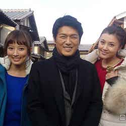 (左から)夏菜、高橋克典、藤原紀香【モデルプレス】