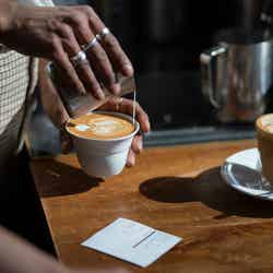 お洒落なカフェ巡りも旅の醍醐味(C)Destination NSW