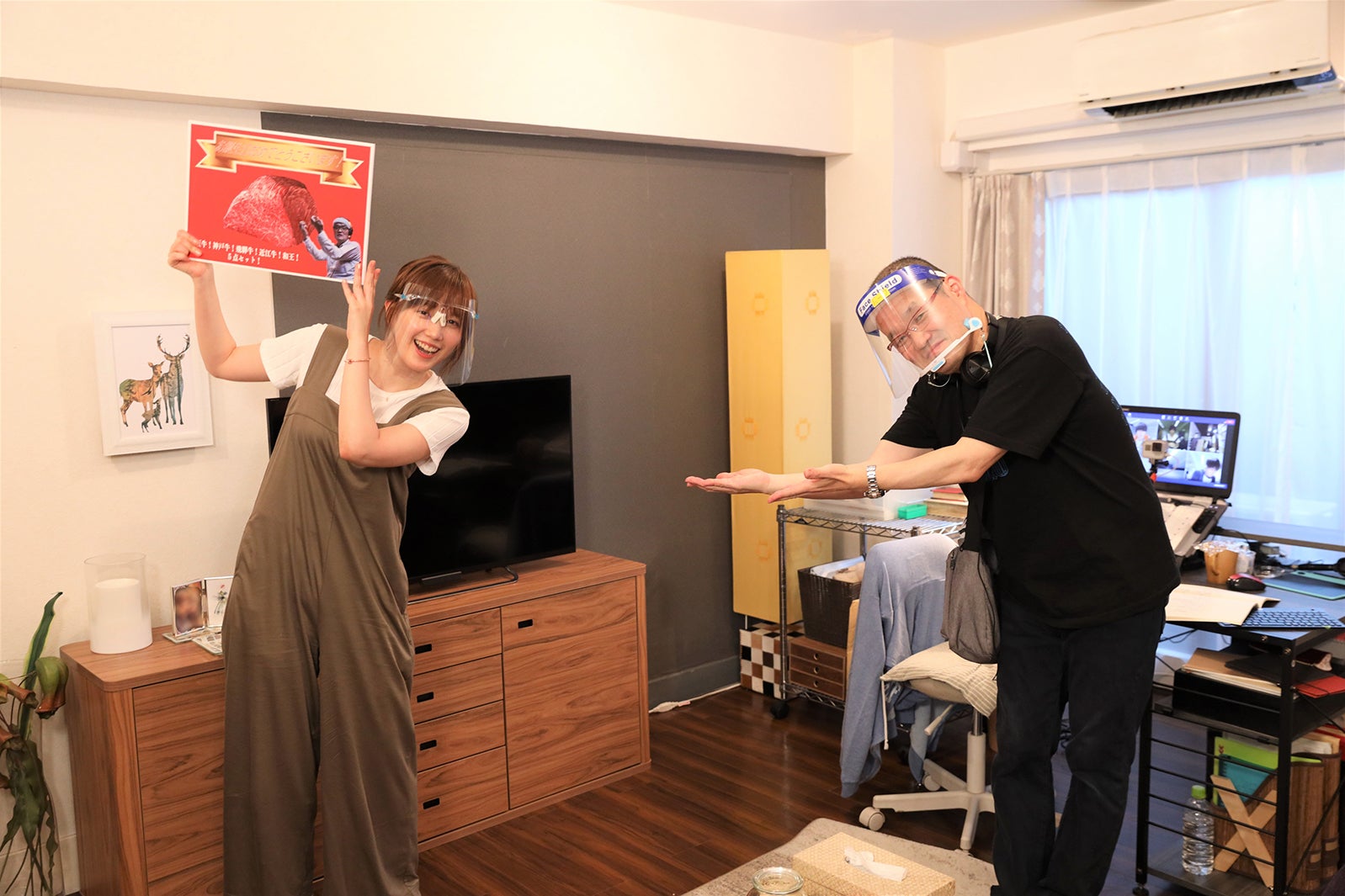 本田翼、中田秀夫監督（C）日本テレビ