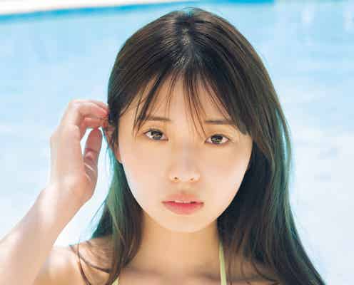 菊地姫奈、美谷間くっきりビキニ姿披露