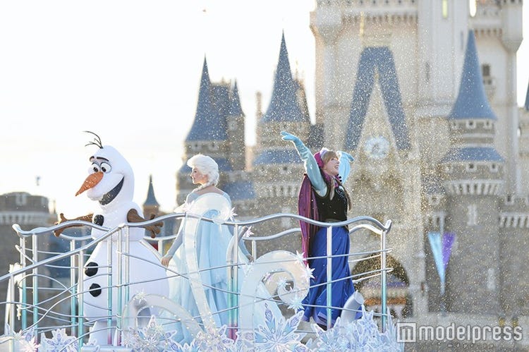 アナ雪イベントが帰ってきた バージョンアップしたト アナとエルサのフローズンファンタジー モデルプレス アナ雪イベントが帰ってきた バージョンアップしたト アナとエルサのフローズンファンタジー モデルプレス