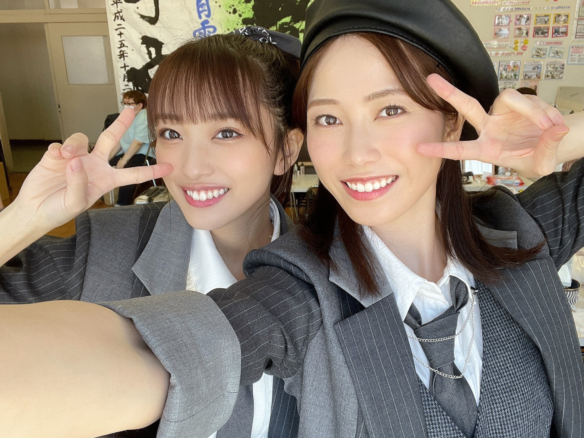 AKB48横山由依、向井地美音と“新旧キャプテン”2ショット公開「エモい」「最高の2人」とファン歓喜