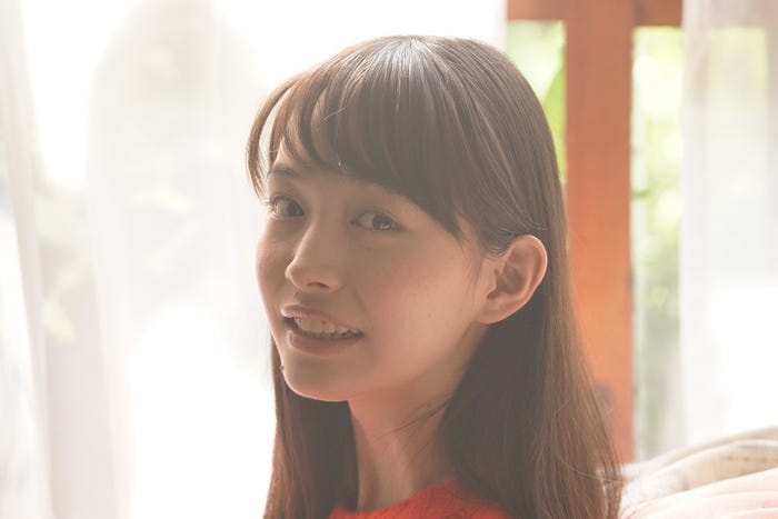 井桁弘恵/新CMよりメイキングカットより(提供写真)