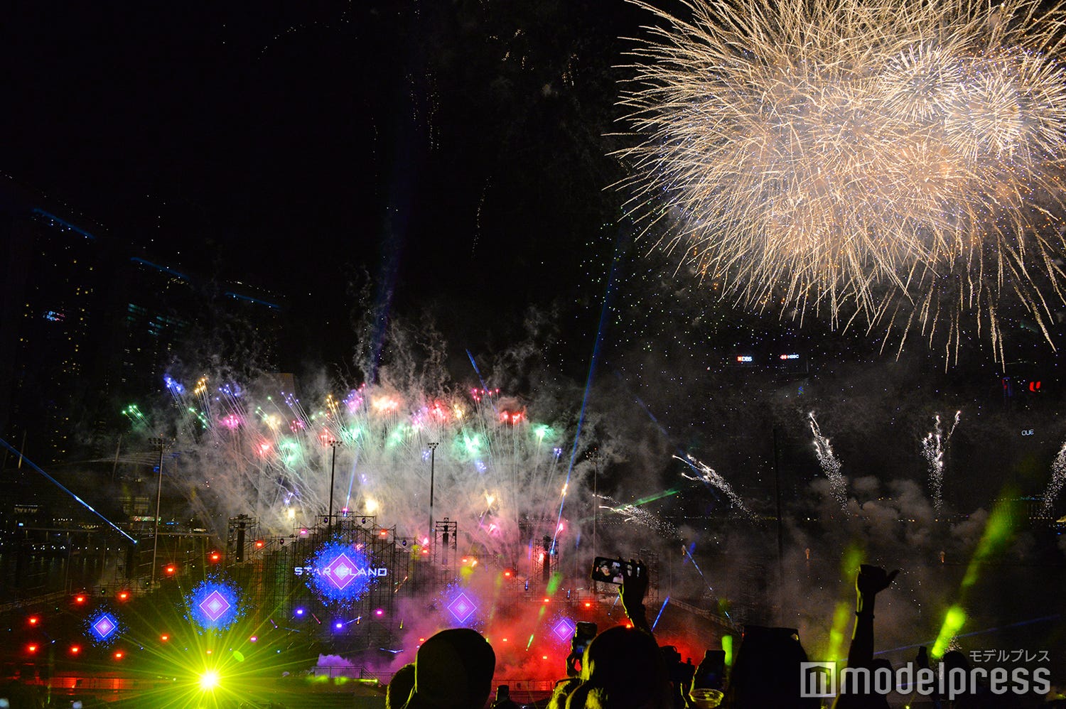シンガポールで年越しイベント「Marina Bay Singapore Countdown 2024」ミュージック花火がマリーナ・ベイ彩る