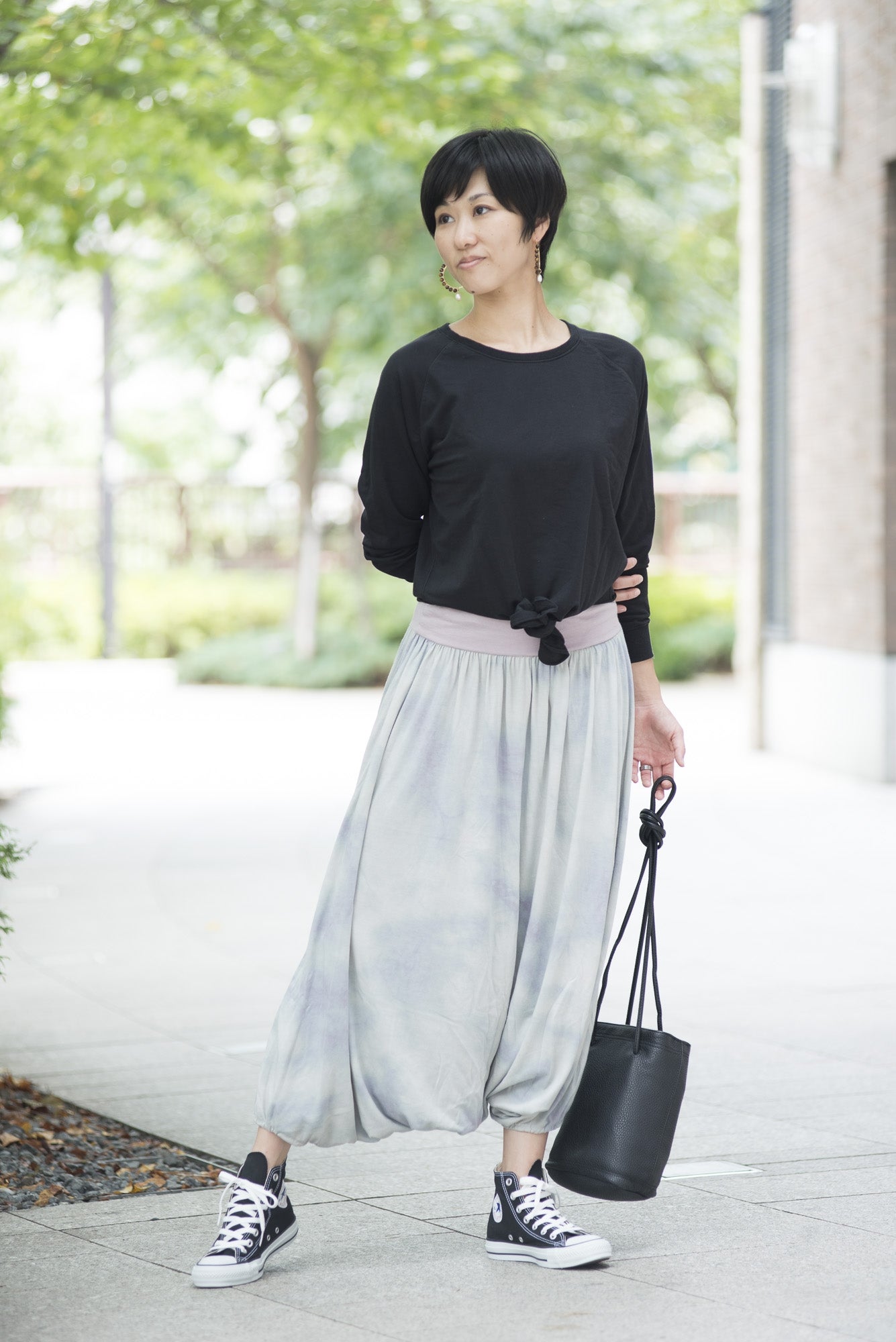 さりげないヨガウエアがこなれ感を演出