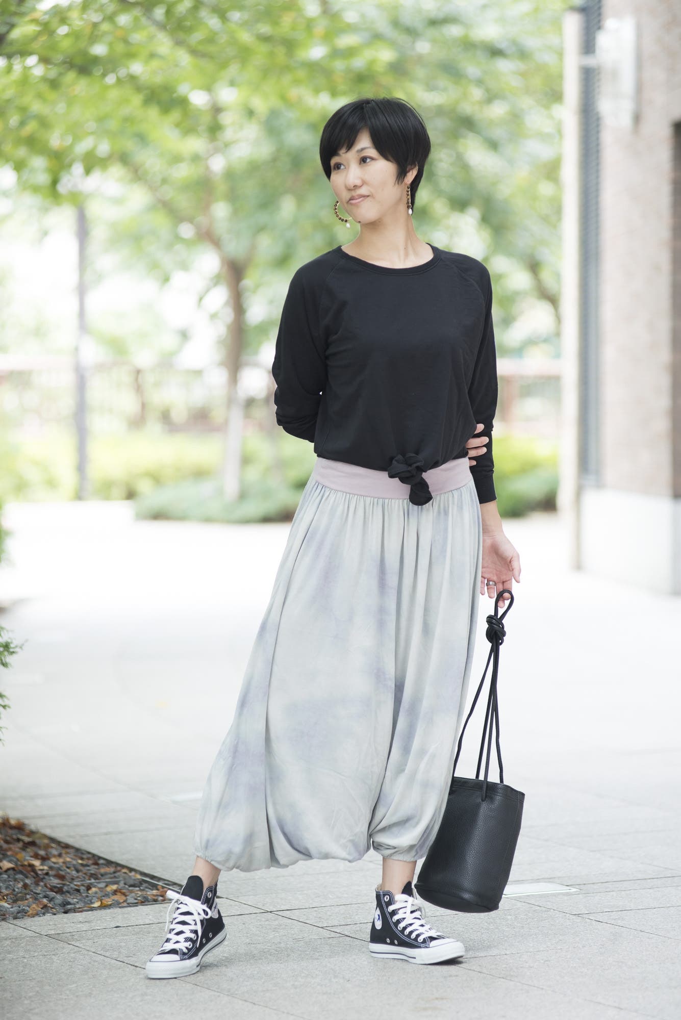 さりげないヨガウエアがこなれ感を演出