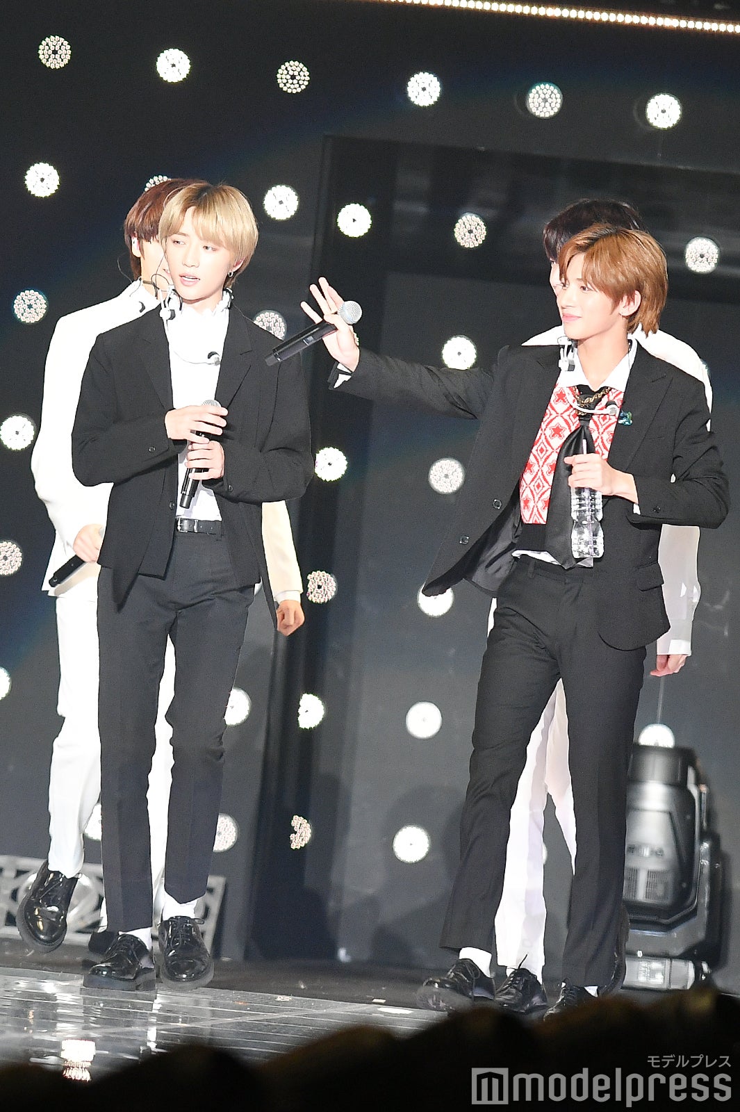 TOMORROW X TOGETHER（C）モデルプレス