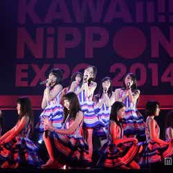 モデルプレス - 国民的美少女軍団・X21、キュートな新曲を初披露 ライブパフォーマンスに会場熱狂