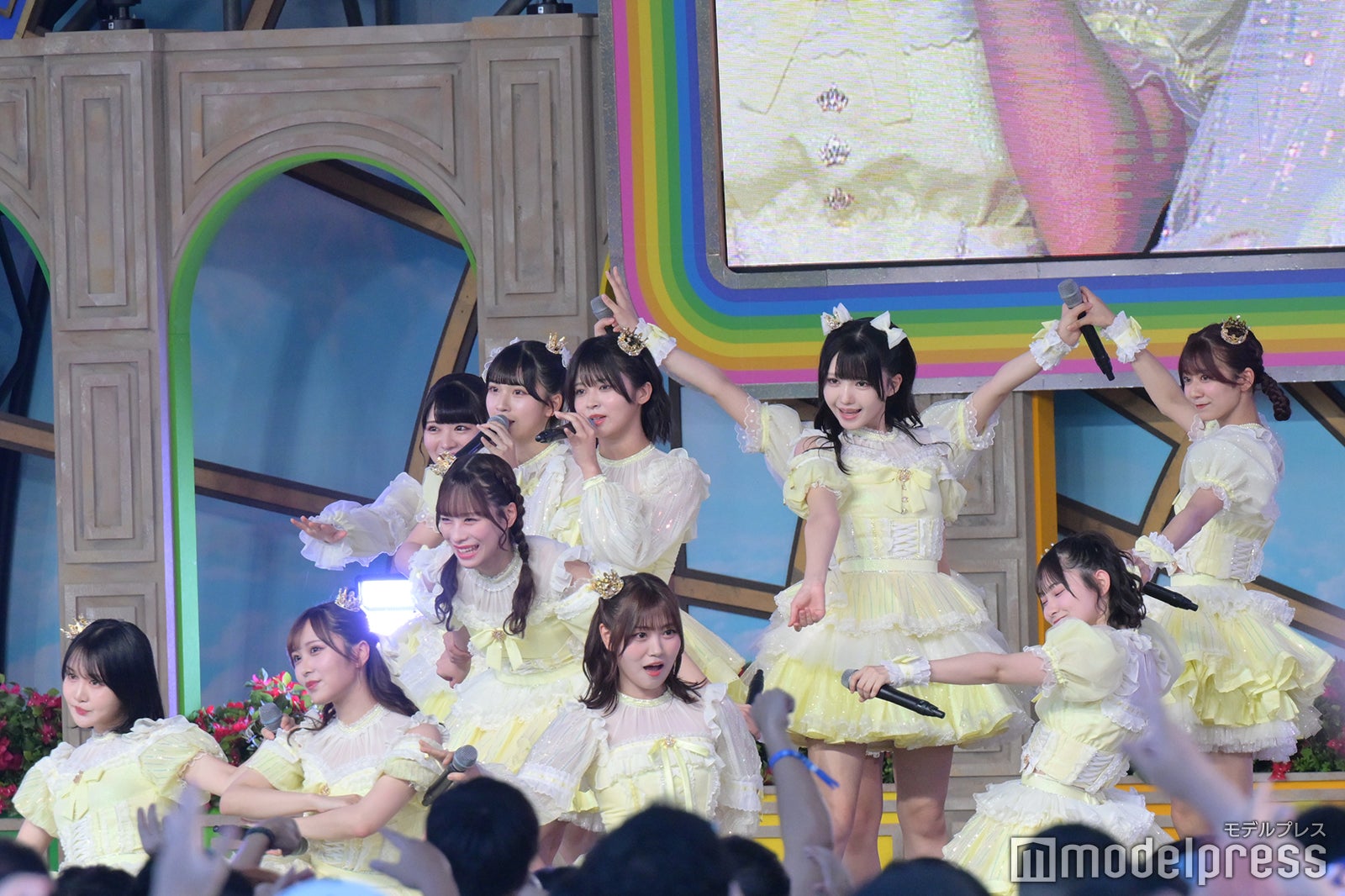 ≒JOY（C）モデルプレス