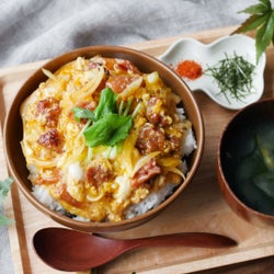 レンジ&缶詰でボリューム丼。今日の晩ごはん献立