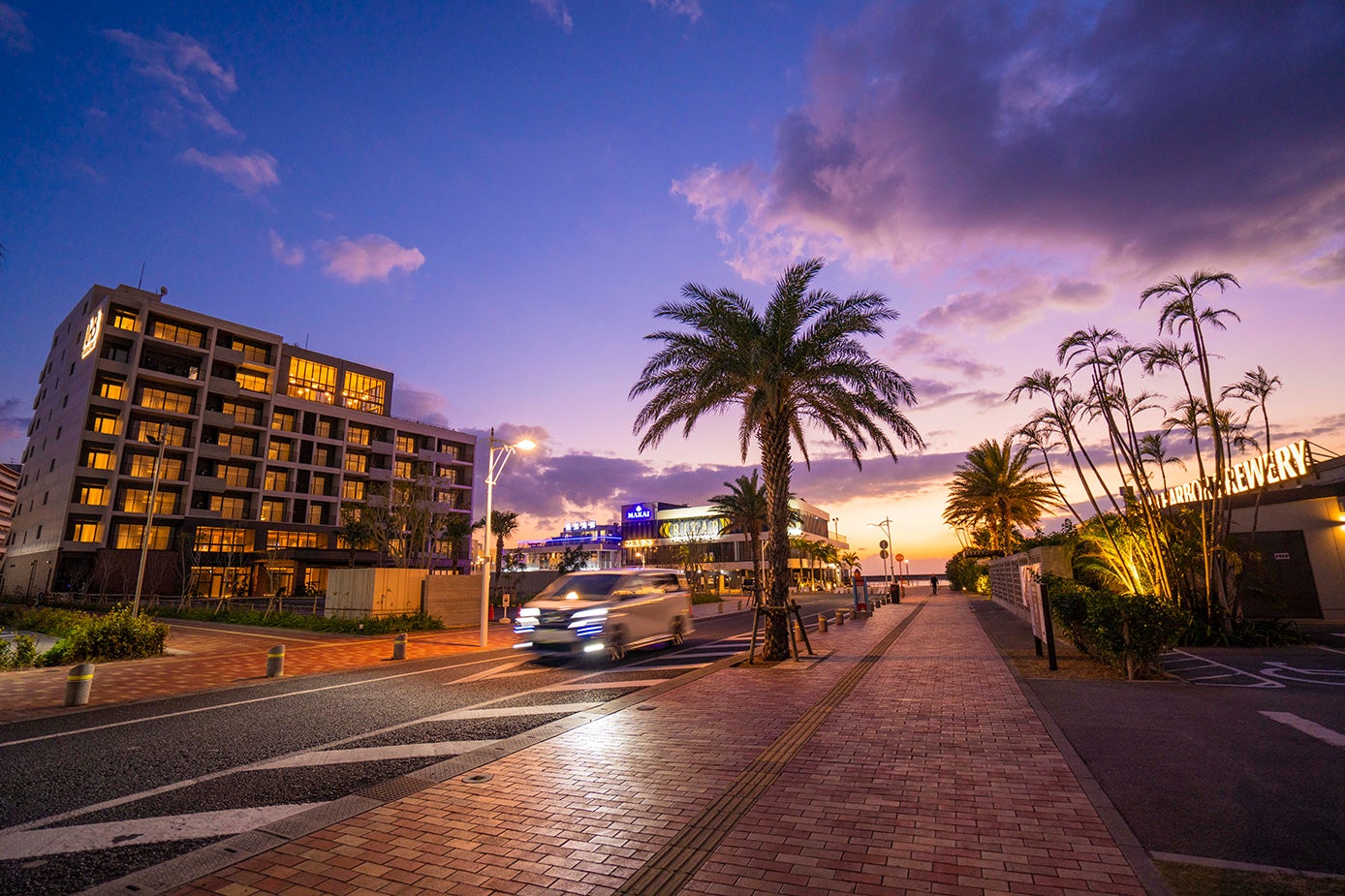 沖縄・北谷にホテル「MBギャラリーチャタン」インフィニティプールで海と空の一体感を堪能