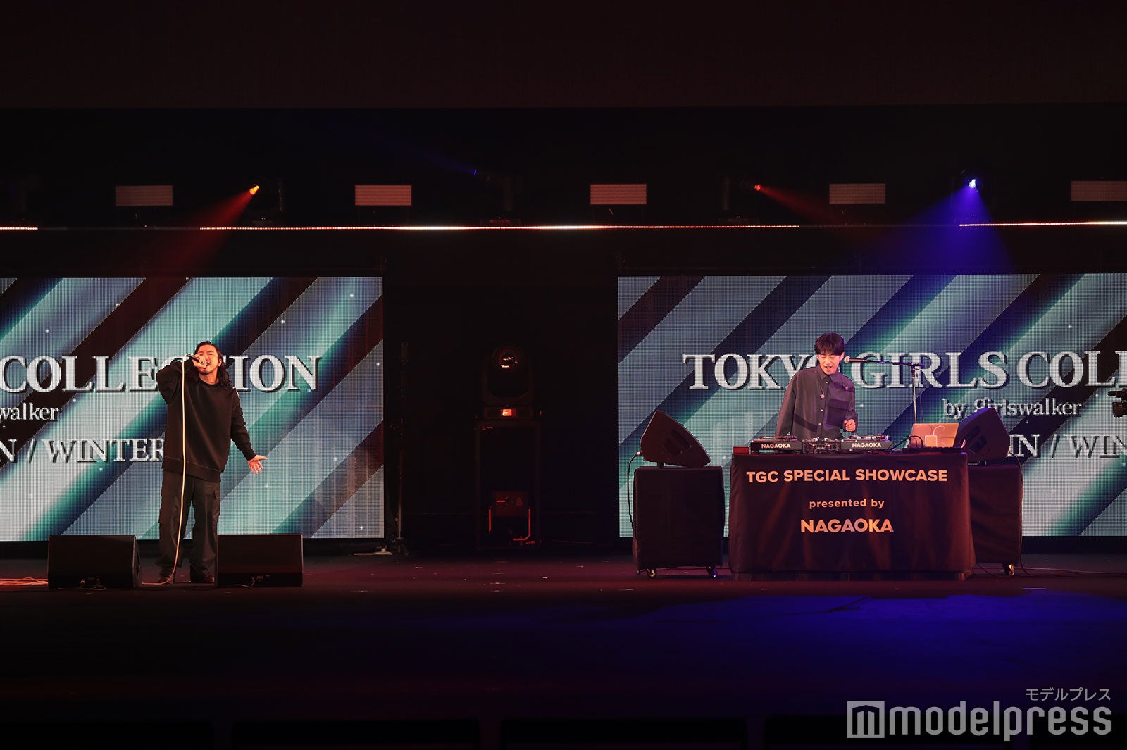 R-指定、DJ松永 （C）マイナビ 東京ガールズコレクション 2021 AUTUMN／WINTER