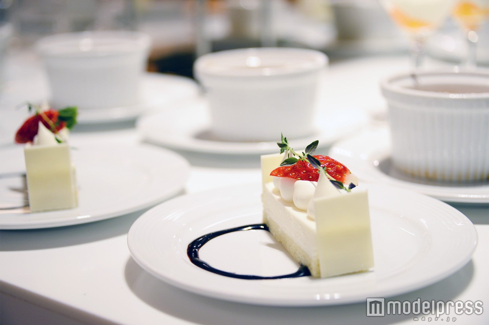 スイーツビュッフェ（C）モデルプレス