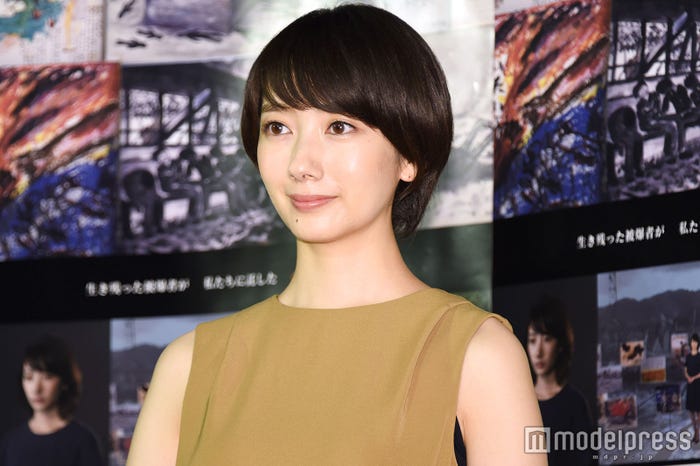 波瑠(C)モデルプレス