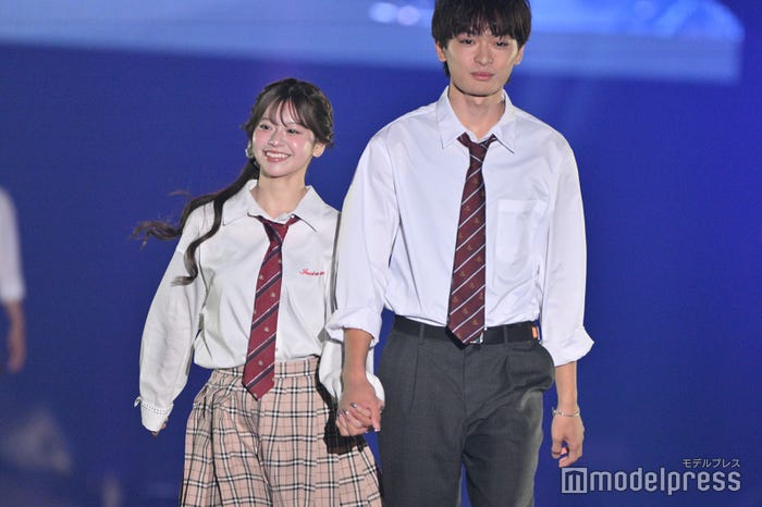 米澤りあ、黒木聖那(C)モデルプレス