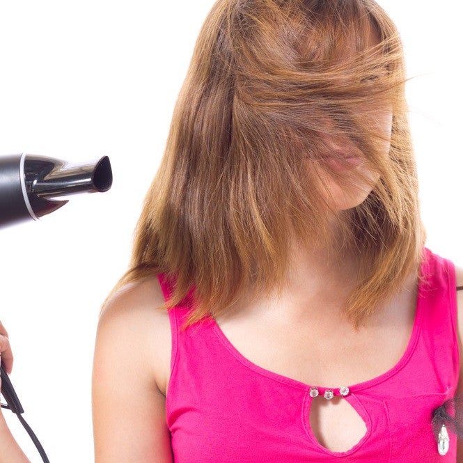 シャンプーで乾燥を防ぐ ヘアケアでパサつく髪とさようなら モデルプレス シャンプーで乾燥を防ぐ ヘアケアでパサつく髪とさようなら モデルプレス
