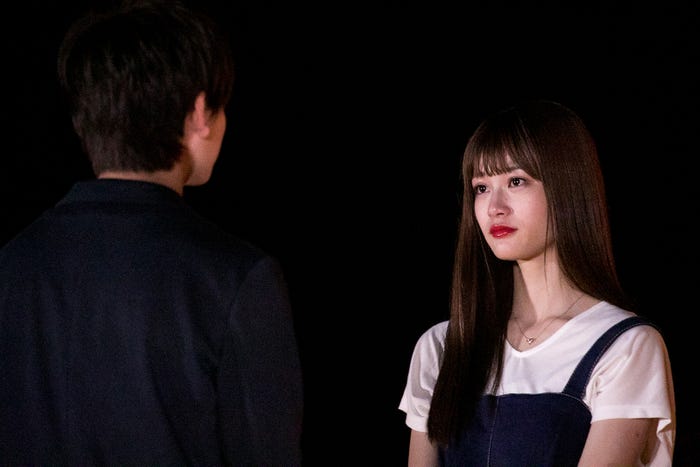 高橋文哉、生見愛瑠「太陽とオオカミくんには騙されない」(C)AbemaTV