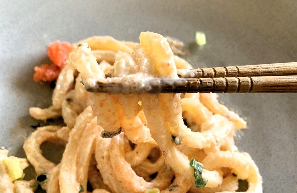 冷やしガーリックたらこうどん