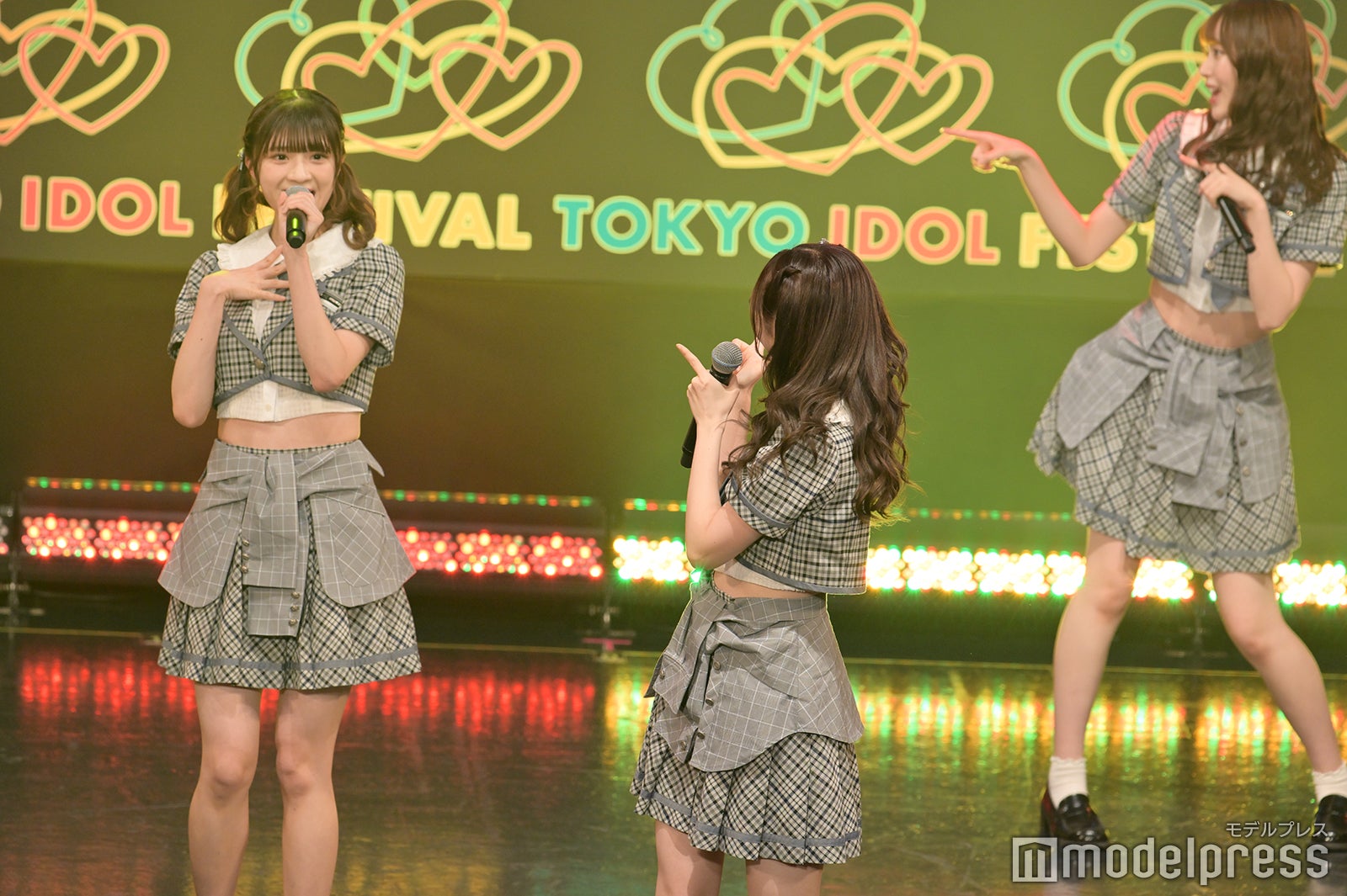 ≠ME （C）モデルプレス