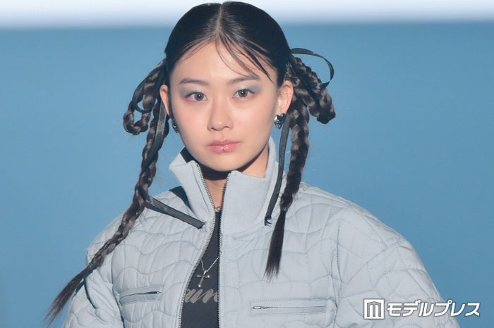 みとゆな、水着姿で美ボディ披露「脚長い」「似合ってる」の声