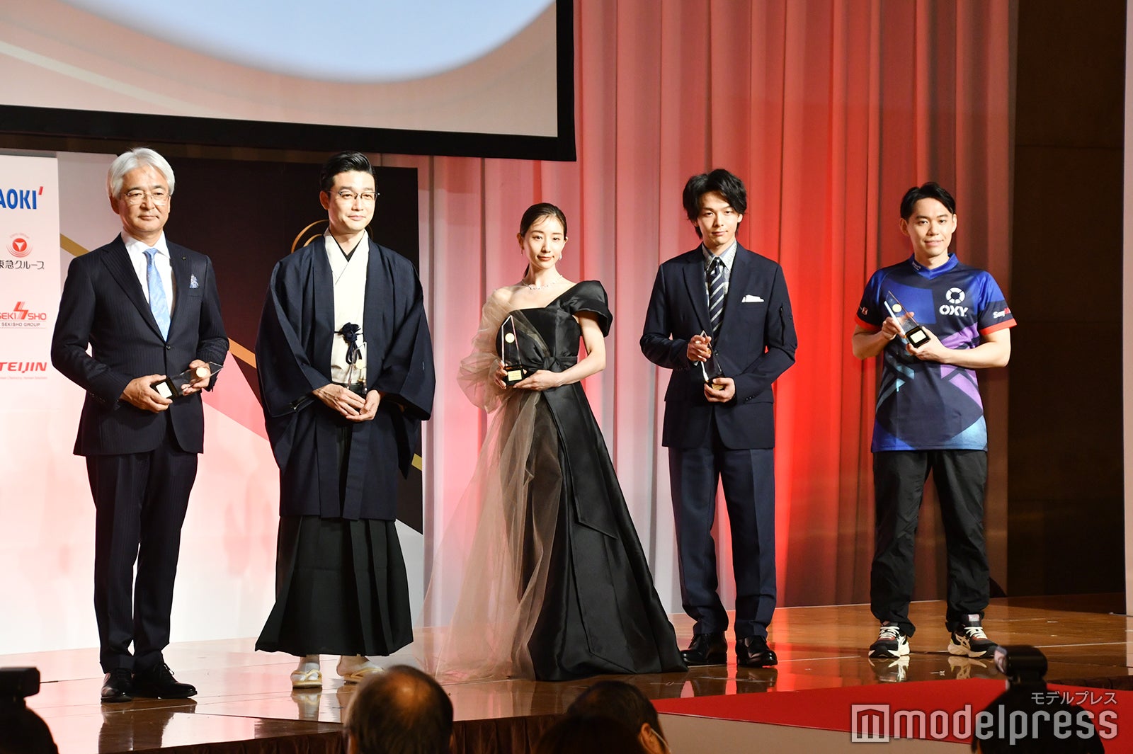 田中みな実、中村倫也ら（C）モデルプレス