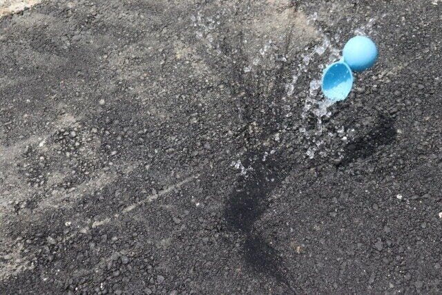 ダイソーのコスパ抜群なくり返しつかえる水風船（A）