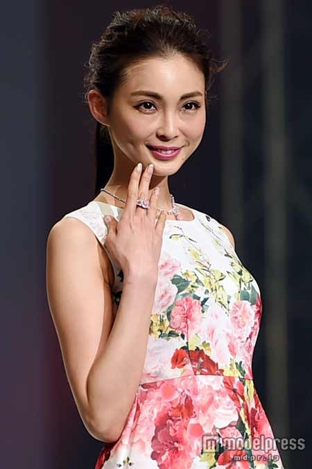 押切もえ、交際宣言のプロ野球・涌井投手に謝罪