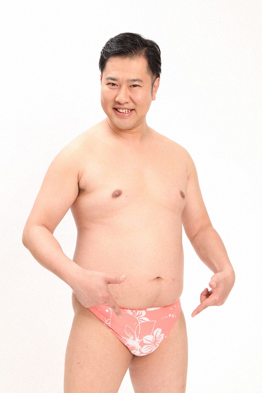 とにかく明るい安村（提供写真）